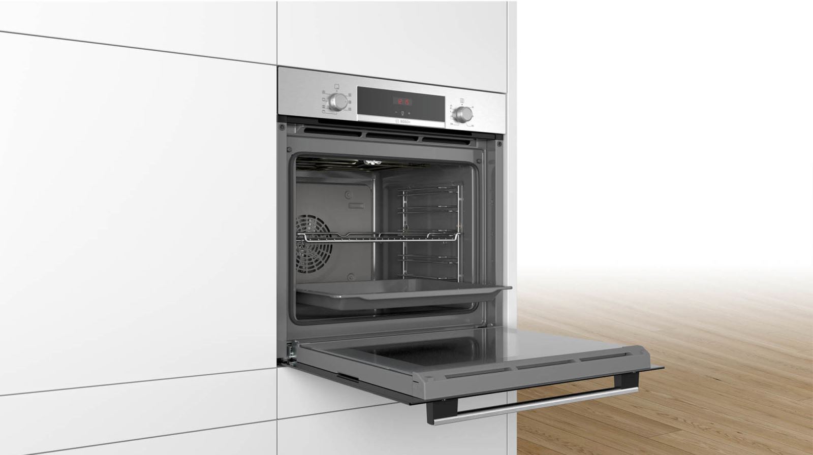 Khoang lò nướng HBA534BS0A được trang bị chất liệu thép tráng men bền bỉ