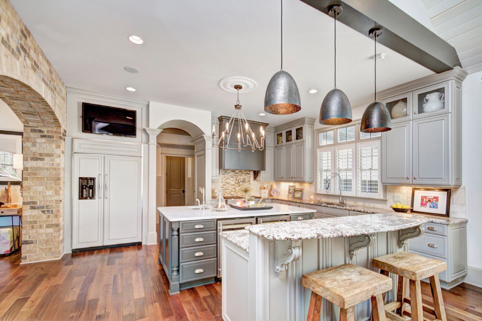 HOME68 thiết kế nội thất bếp cổ điển độc đáo, cuốn hút