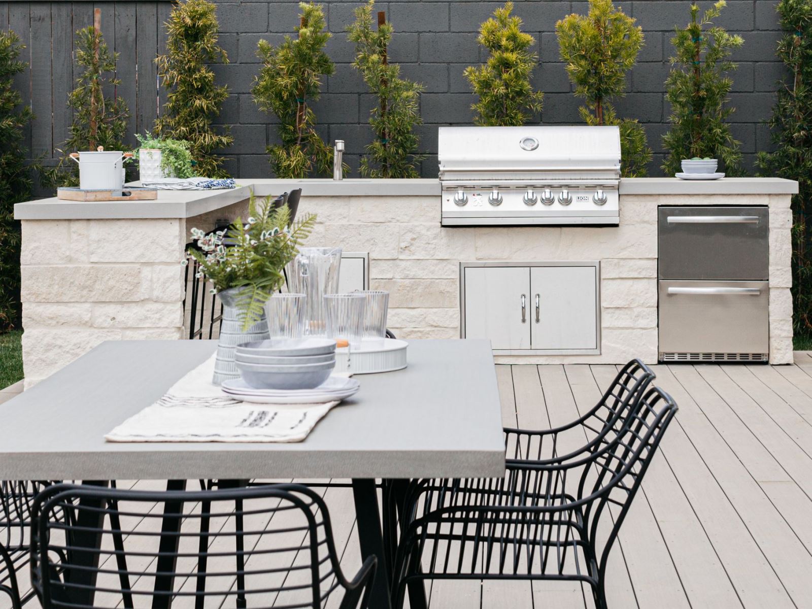 Thiết kế kiến trúc bếp ngoài trời độc đáo, ấn tượng- HOME68